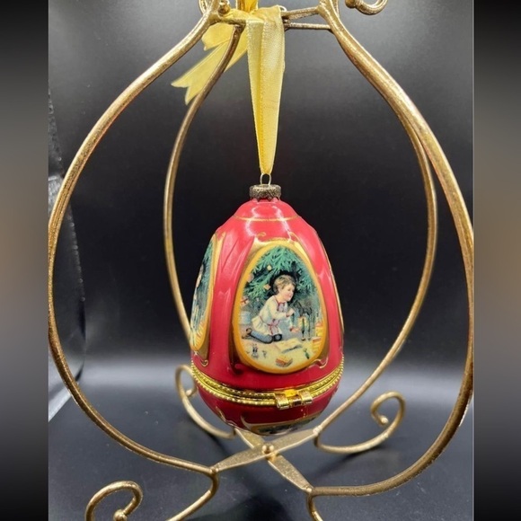 𝅺christmas Ornament Trinket Dish Egg Shaped Child and Christmas Tree - Picture 2 of 3